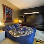 Vip Garten Whirlpool Mit Meerblick Im Herzen Der Stadt By Interhome Holiday home