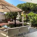 Vip Garten Whirlpool Mit Meerblick Im Herzen Der Stadt By Interhome 度假居 *
